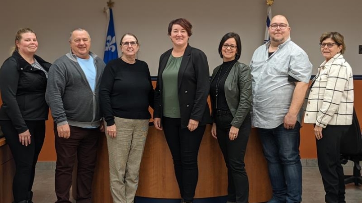Première femme élue mairesse à la ville de senneterre