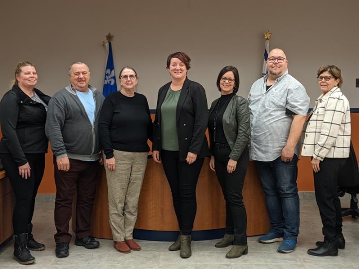 Première femme élue mairesse à la ville de senneterre